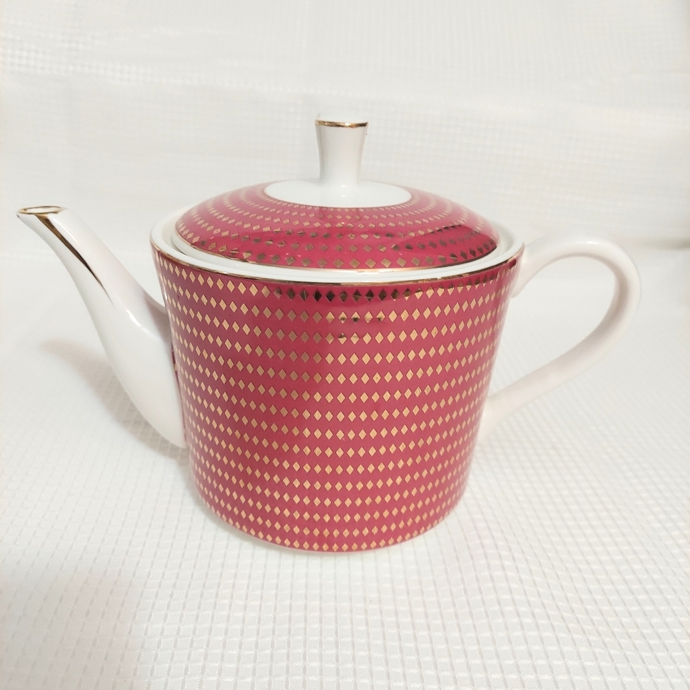 Graces Teaware Teapot Fuchia Pink White Gold Accents Inside Strainer